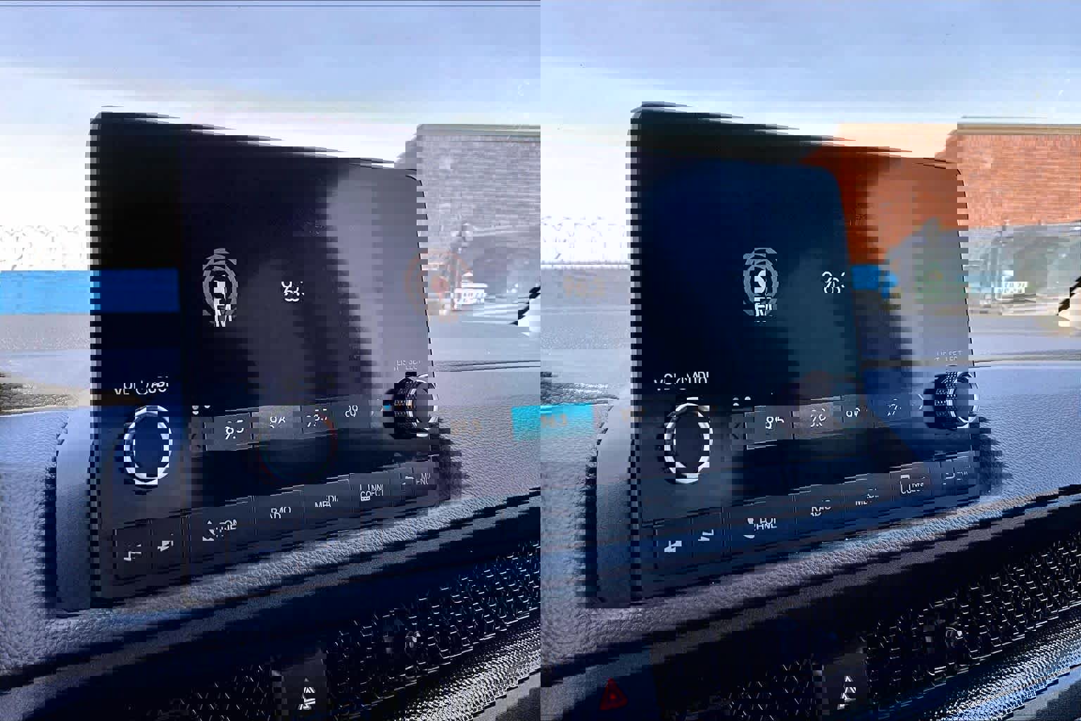 Used 2023 Honda CR-V EX image 31