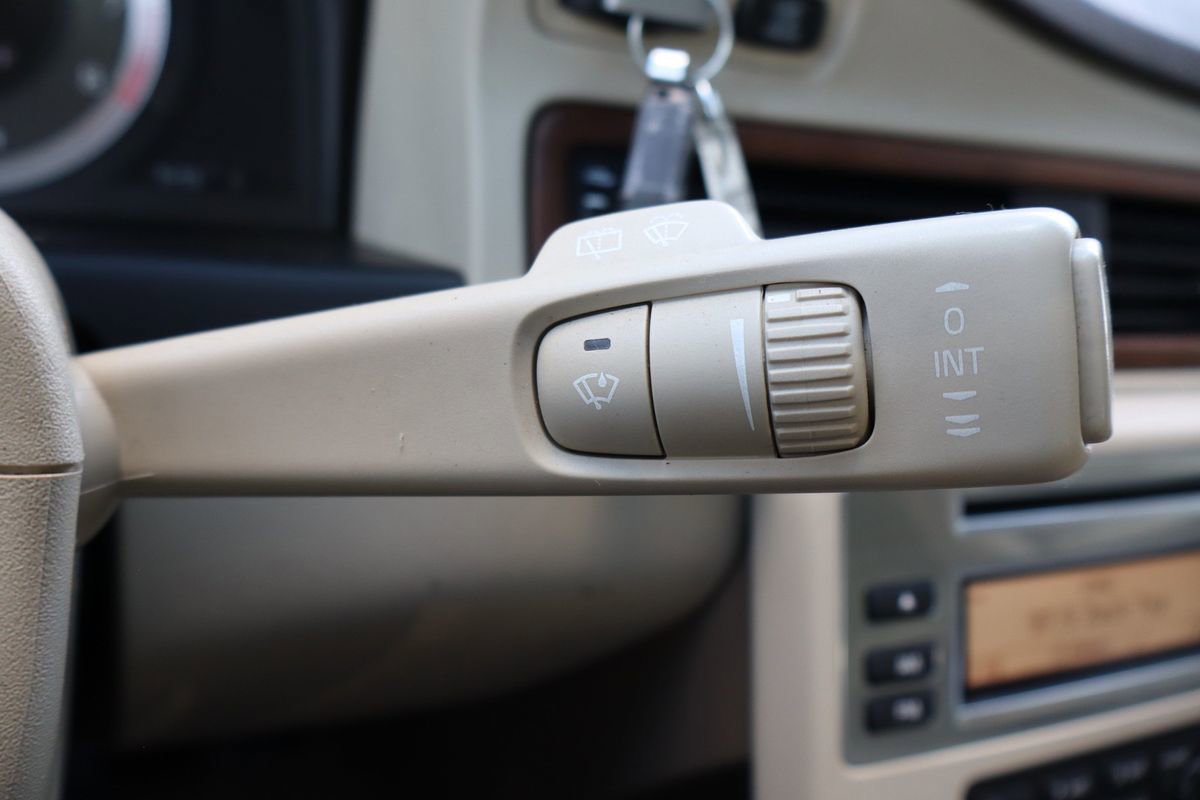 Used 2009 Volvo XC70 T6 image 33