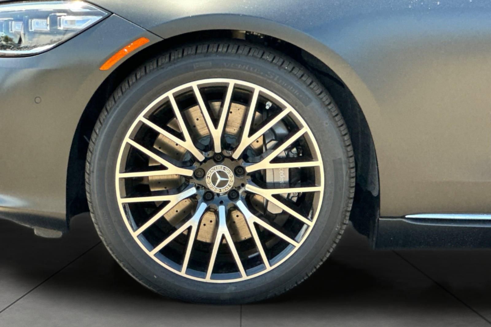 New 2025 Mercedes-Benz S 580 4MATIC Sedan image 4