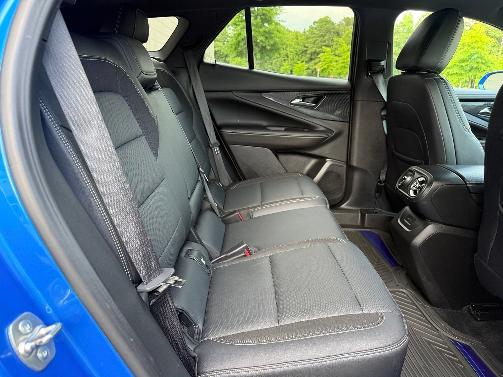 Used 2024 Chevrolet Blazer EV LT AWD/4WD image 39