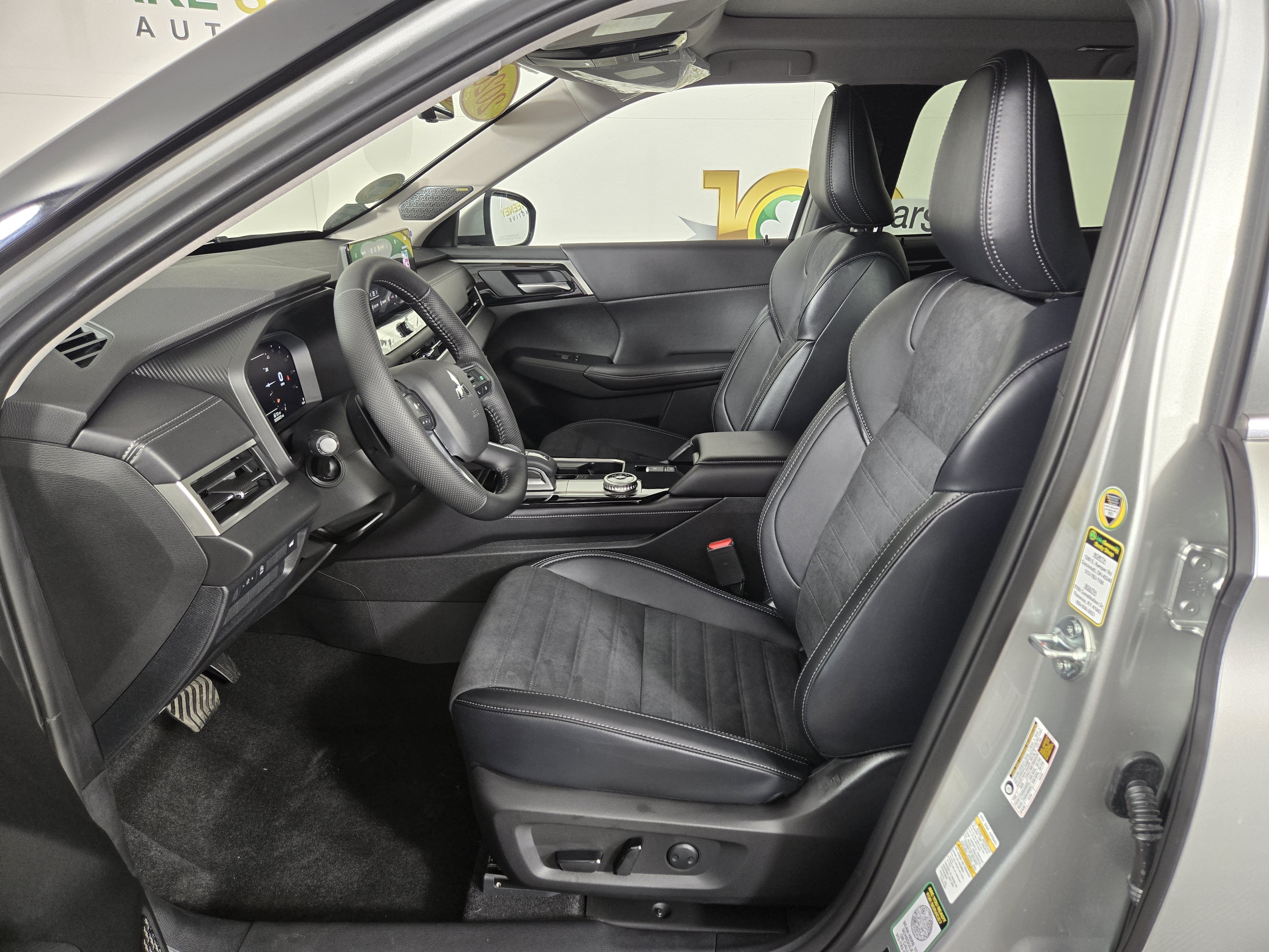 New 2026 Mitsubishi Outlander SE AWD/4WD image 10
