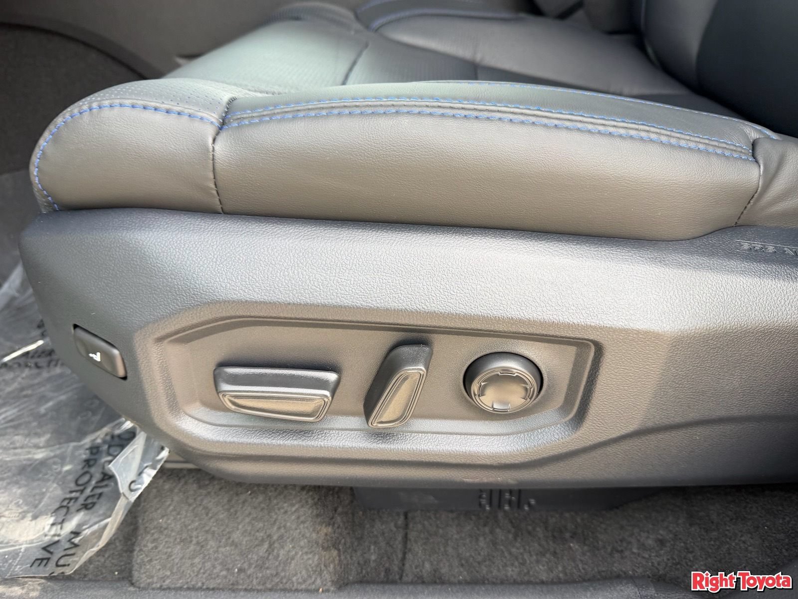 New 2026 Toyota Tundra Platinum AWD/4WD image 20
