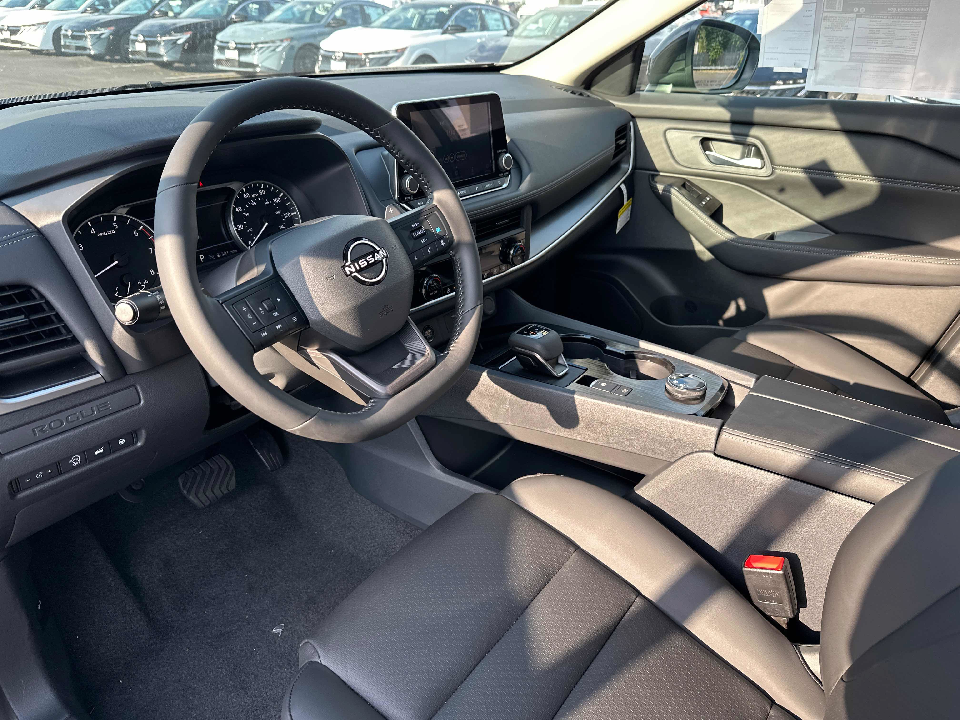 New 2026 Nissan Rogue Dark Armor AWD/4WD image 31