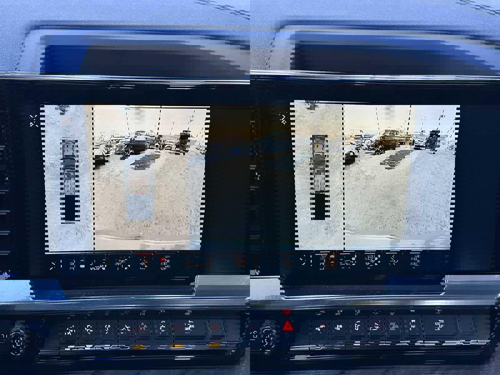 Used 2025 Chevrolet Silverado 1500 LTZ w/ LTZ Premium Package image 30