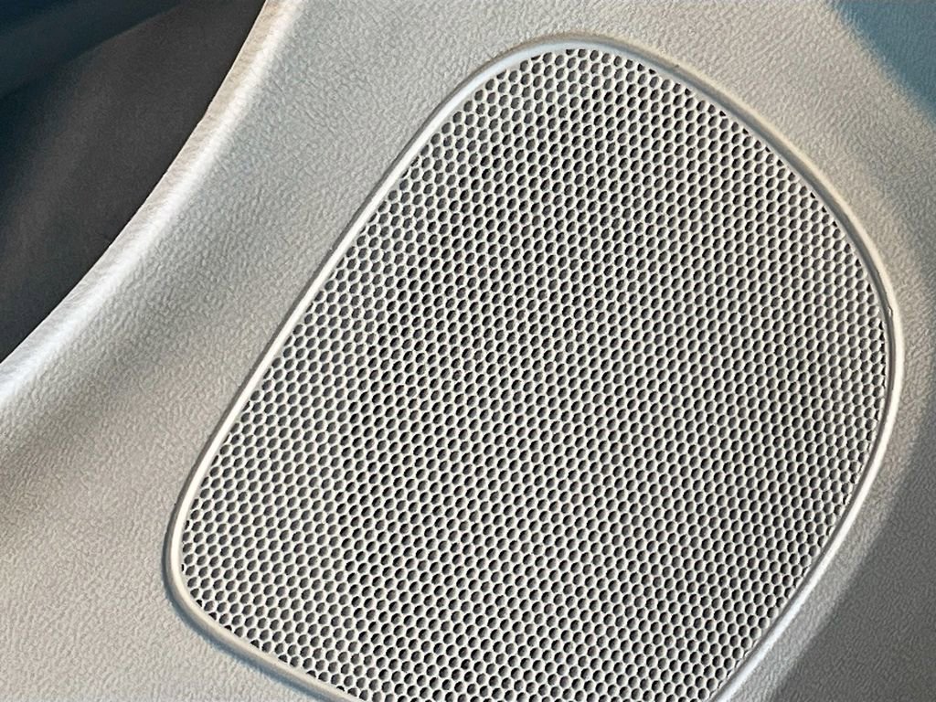 Used 2020 Dodge Grand Caravan SXT image 18