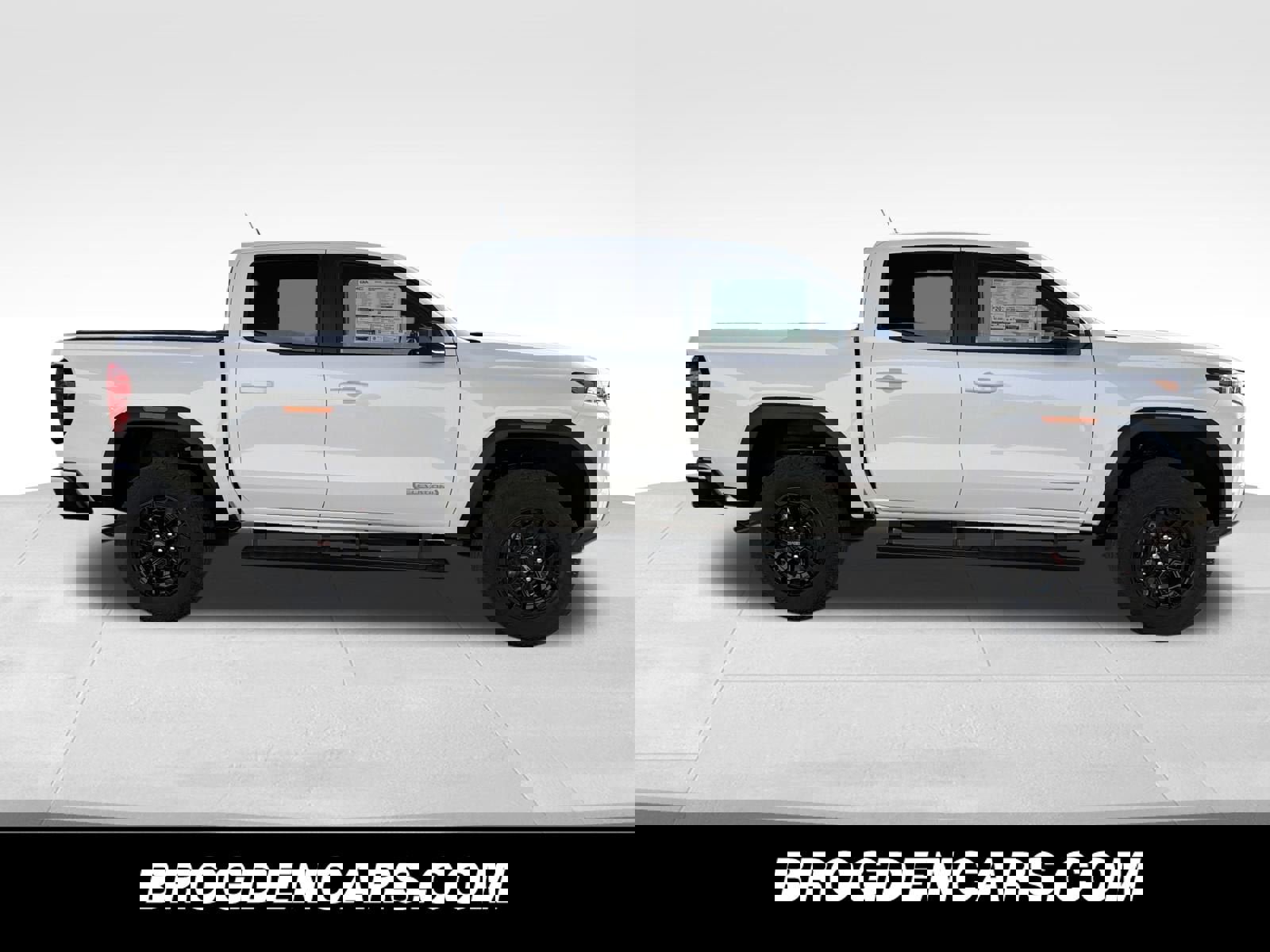 New 2026 GMC Canyon Elevation image 2