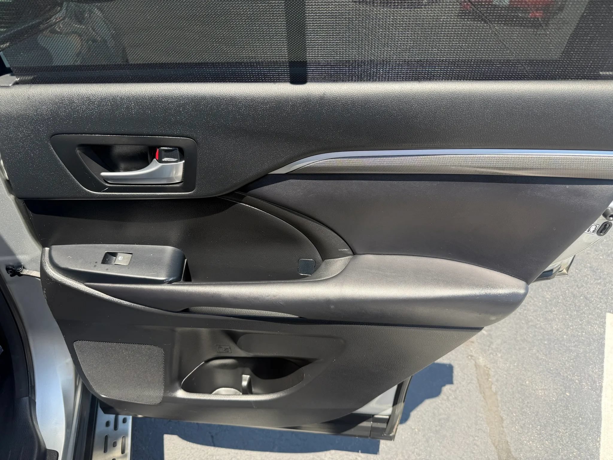Used 2017 Toyota Highlander SE AWD/4WD image 17