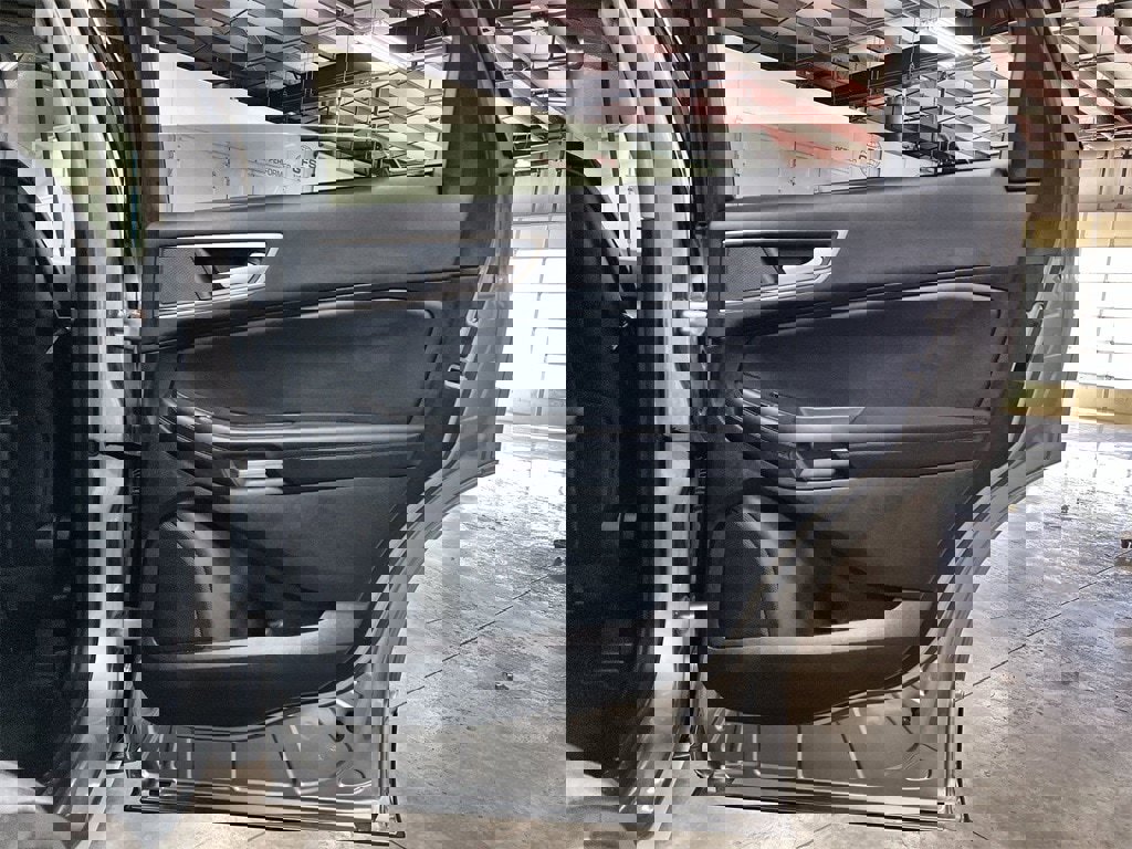 Used 2024 Ford Edge SEL image 24