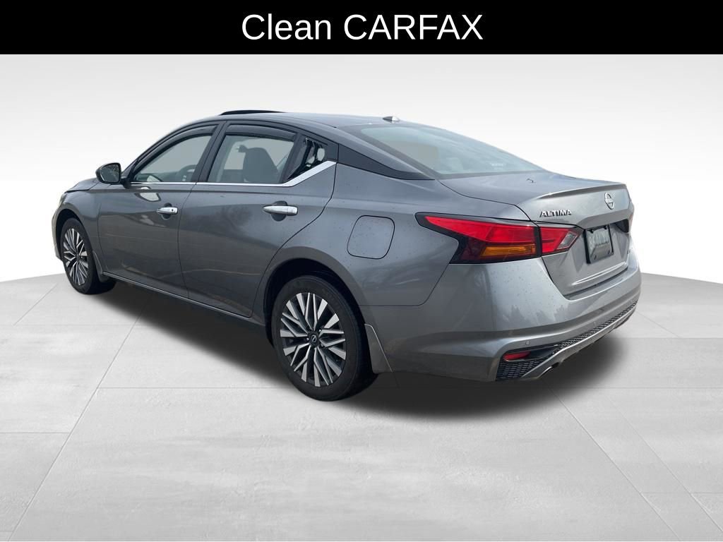 Used 2024 Nissan Altima 2.5 SV w/ SV Premium Package image 6