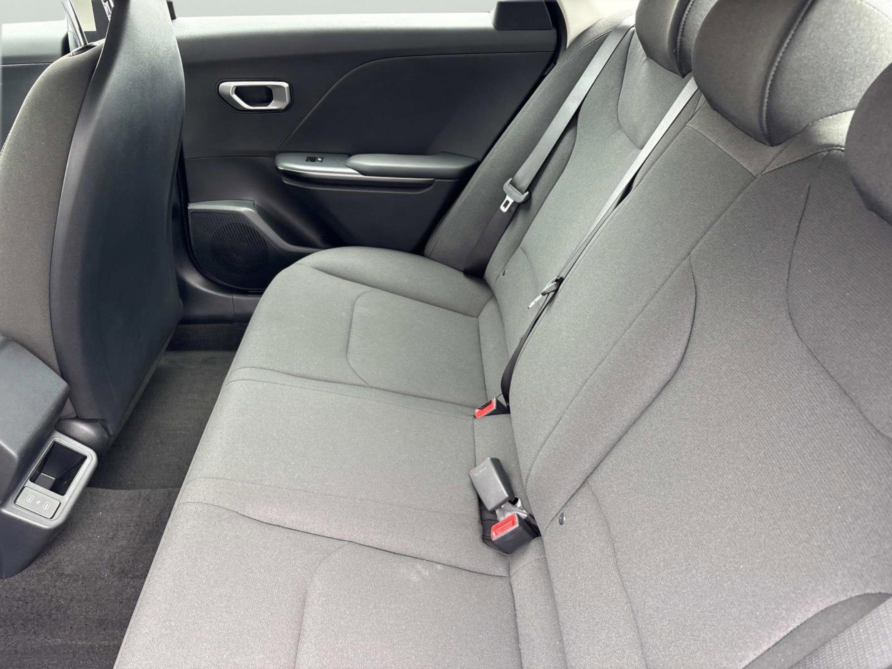 New 2026 Kia K4 LX image 16