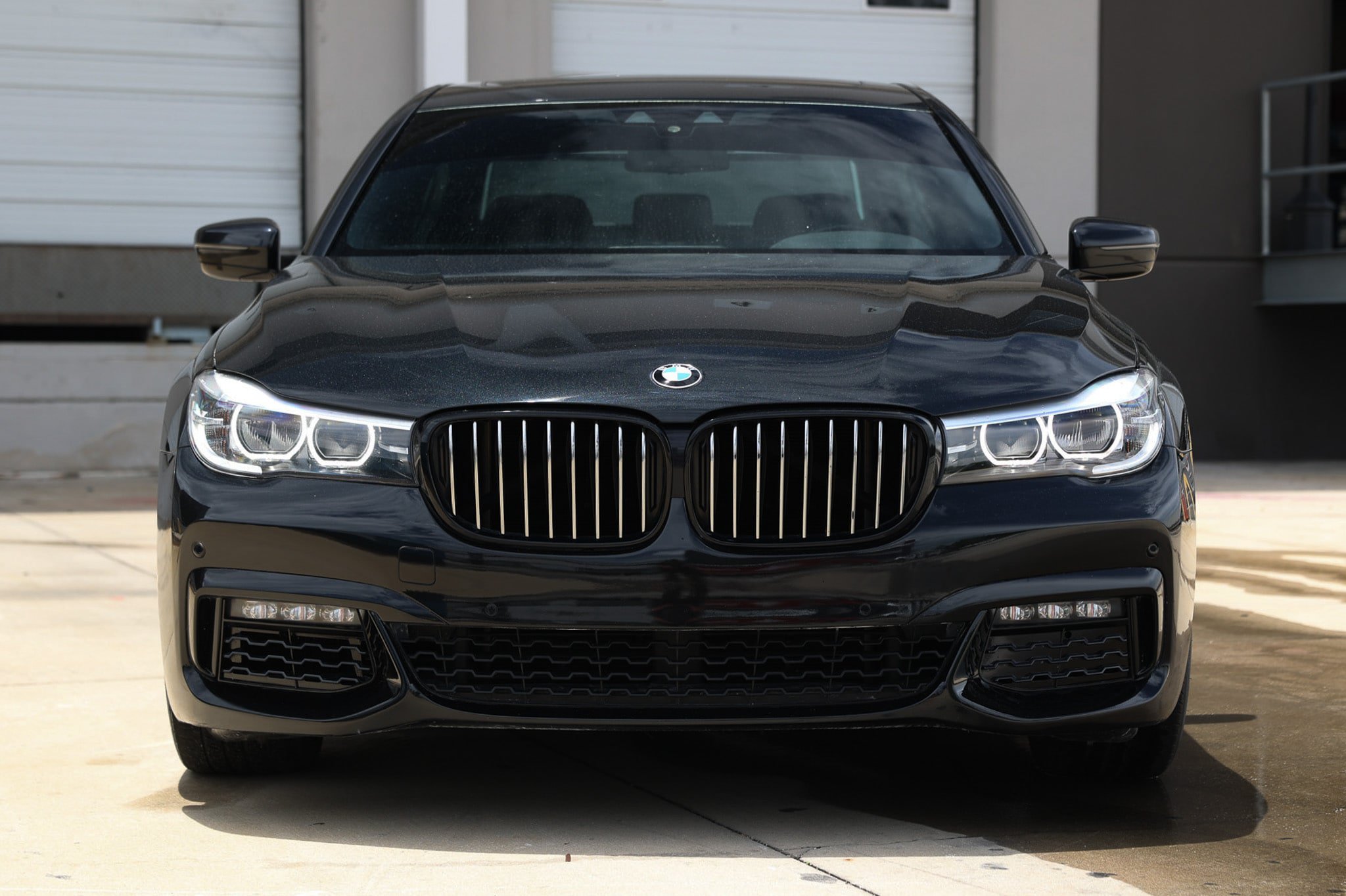 Used 2019 BMW 740i w/ M Sport Package RWD image 20