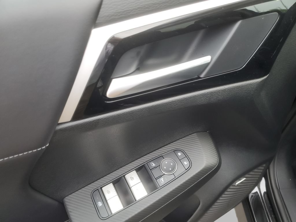New 2026 Mitsubishi Outlander LE AWD/4WD image 14