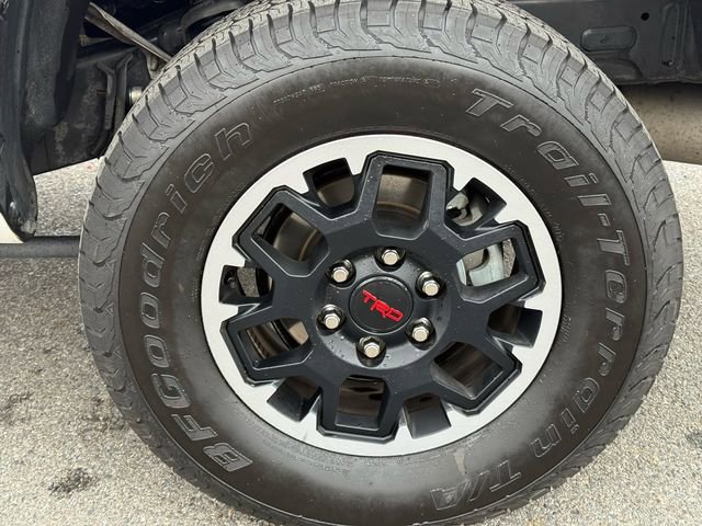 Certified 2025 Toyota Tacoma TRD Off-Road image 39