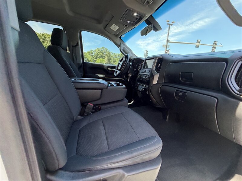 Used 2019 Chevrolet Silverado 1500 Custom Trail Boss w/ Custom Convenience Package AWD/4WD image 15