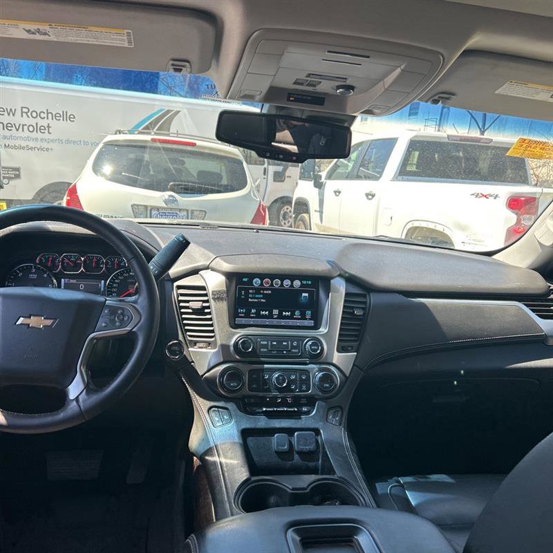 Used 2019 Chevrolet Suburban LT w/ LT Signature Package image 8
