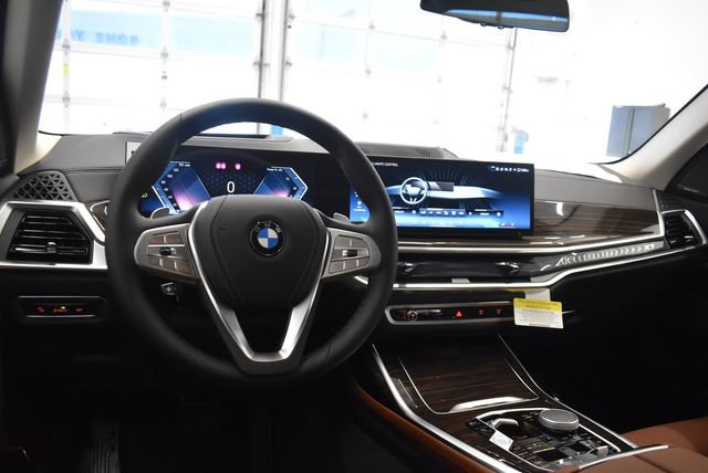 New 2027 BMW X7 xDrive40i AWD/4WD image 23