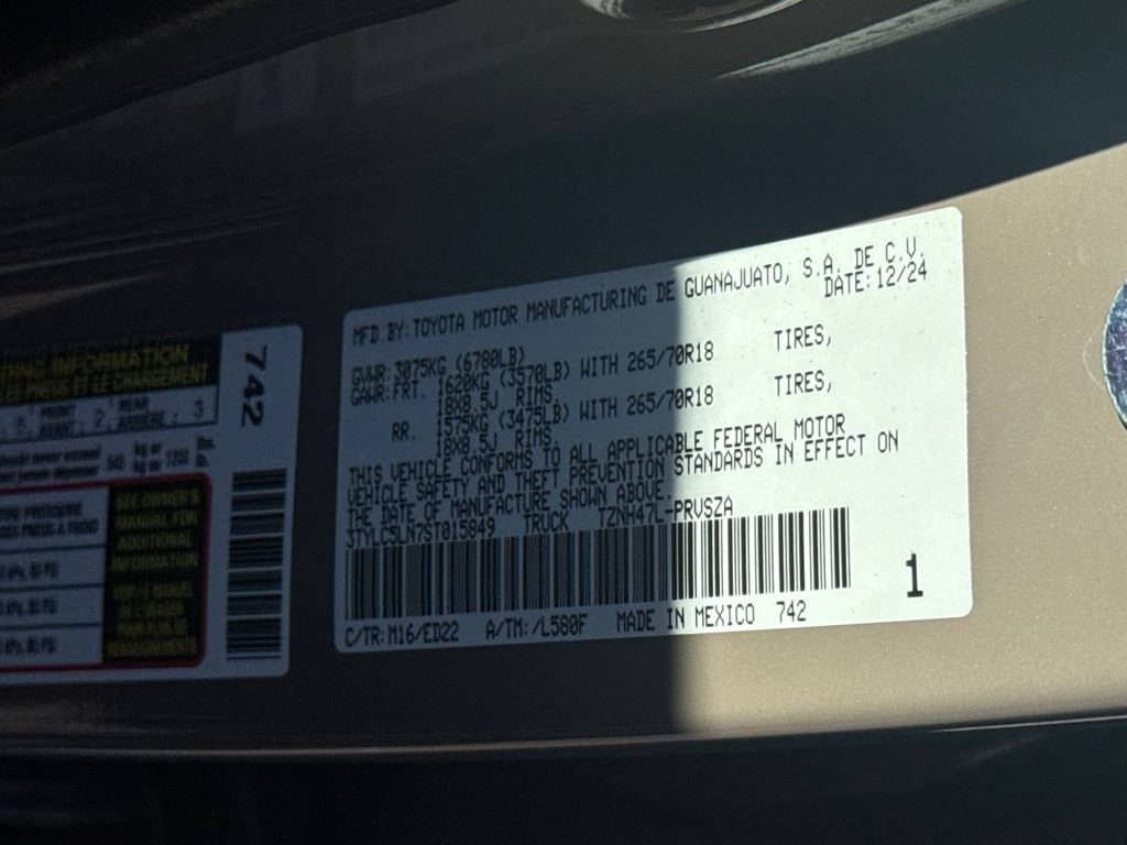 Used 2025 Toyota Tacoma TRD Pro image 46