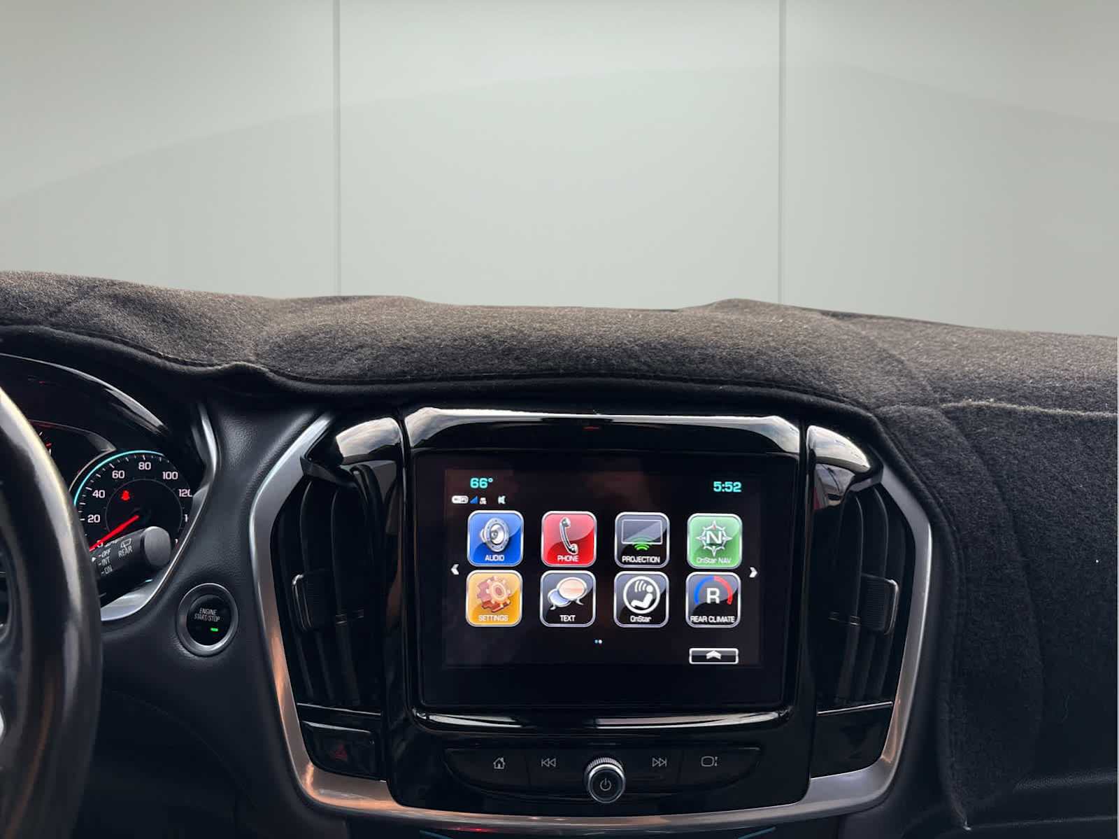 Used 2019 Chevrolet Traverse LT image 21