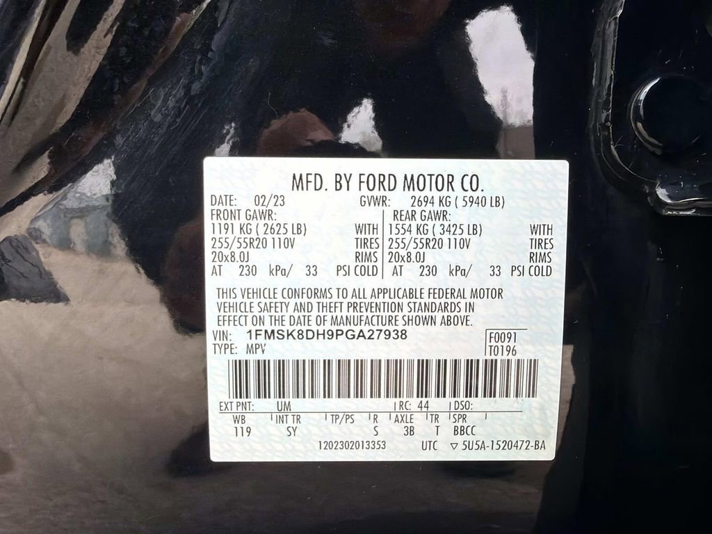 Used 2023 Ford Explorer XLT w/ Equipment Group 202A image 34