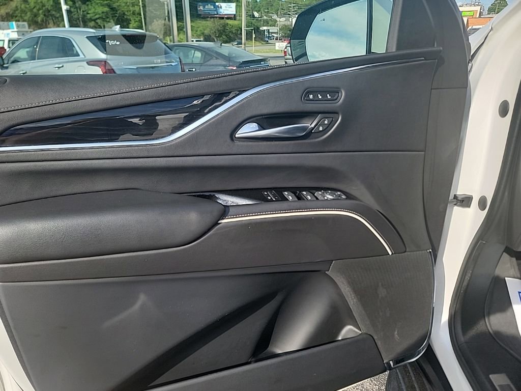 Used 2021 Cadillac Escalade Sport w/ Driver Assist Tech Package image 11