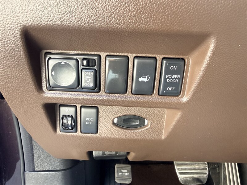 Used 2011 INFINITI FX35 AWD w/ Premium Pkg image 21