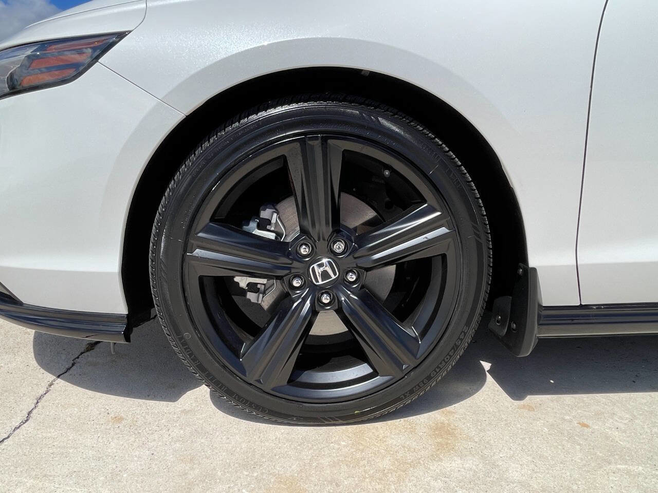 Used 2025 Honda Accord Sport image 14