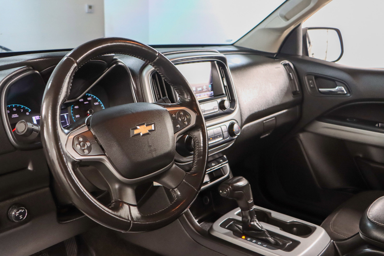 Used 2018 Chevrolet Colorado LT image 23