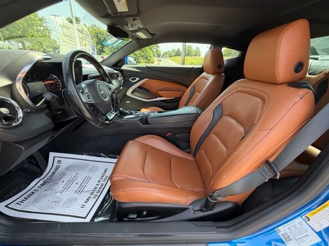 Used 2018 Chevrolet Camaro LT RWD image 30