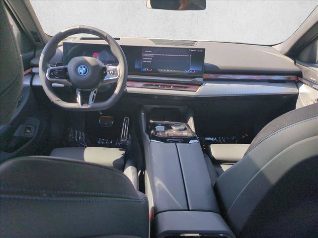 Certified 2026 BMW i5 eDrive40 w/ M Sport Package RWD image 19