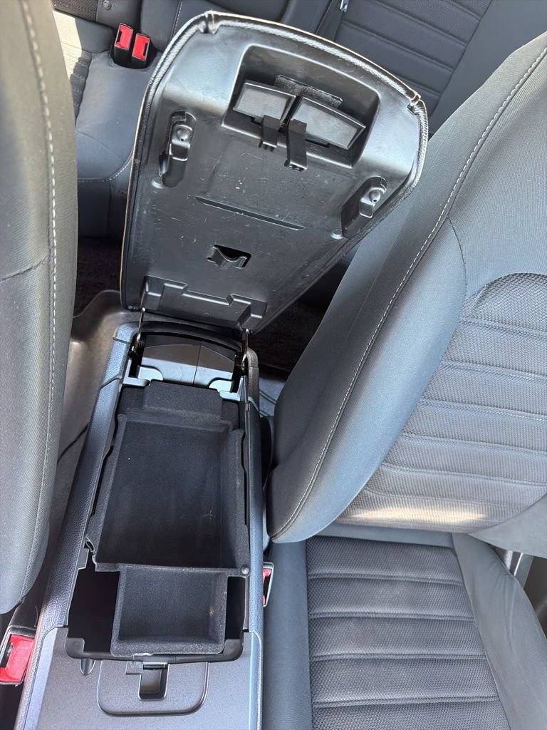 Used 2019 Ford Fusion SE FWD image 39