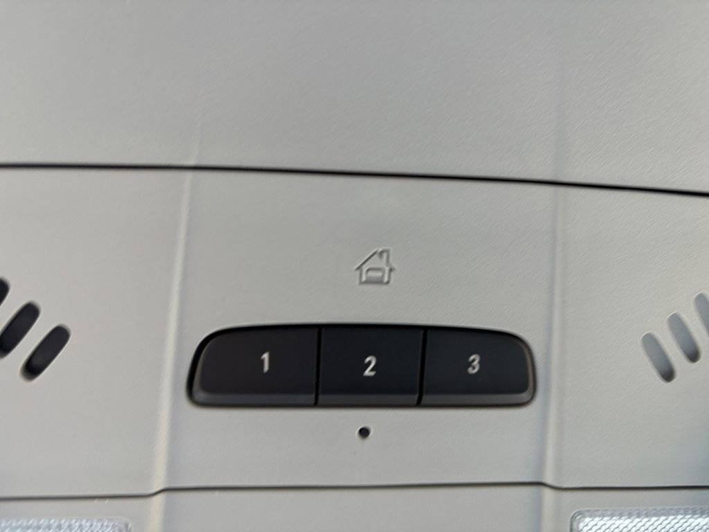 Used 2019 Chevrolet Blazer LT image 28