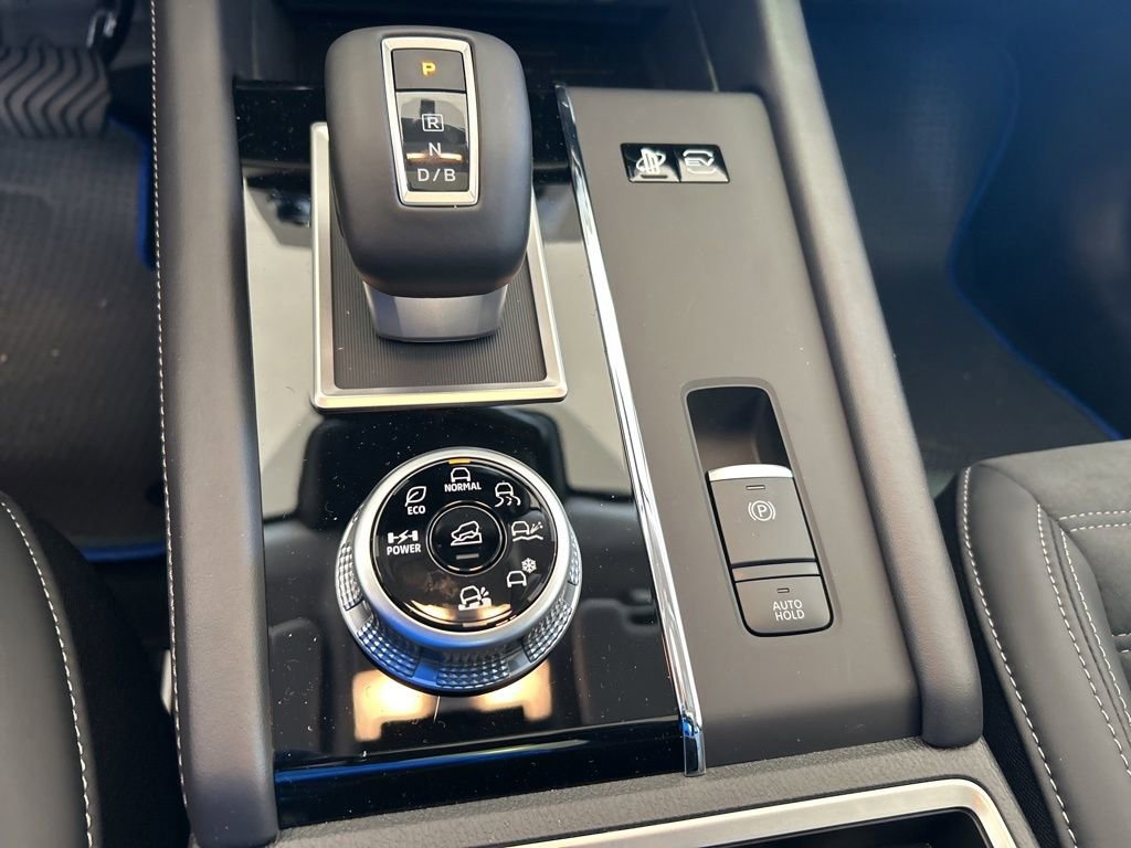 New 2025 Mitsubishi Outlander SE image 49