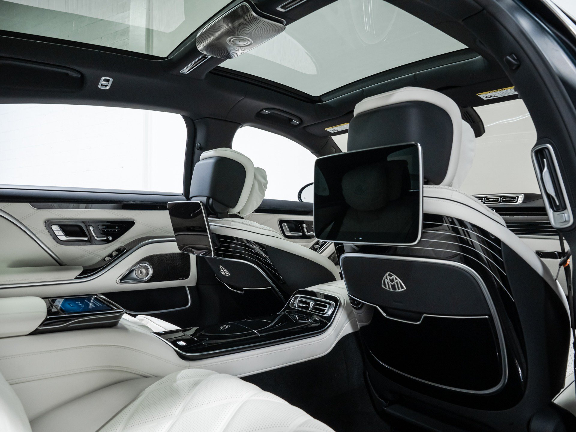 Used 2024 Mercedes-Benz Maybach S 680 4MATIC image 83