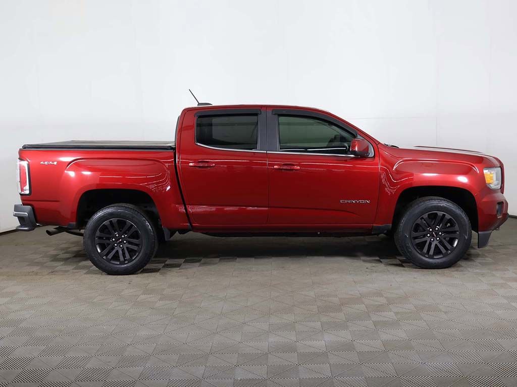 Used 2020 GMC Canyon SLE w/ Elevation Edition image 16