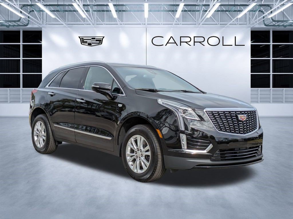 Certified 2025 Cadillac XT5 Luxury image 2