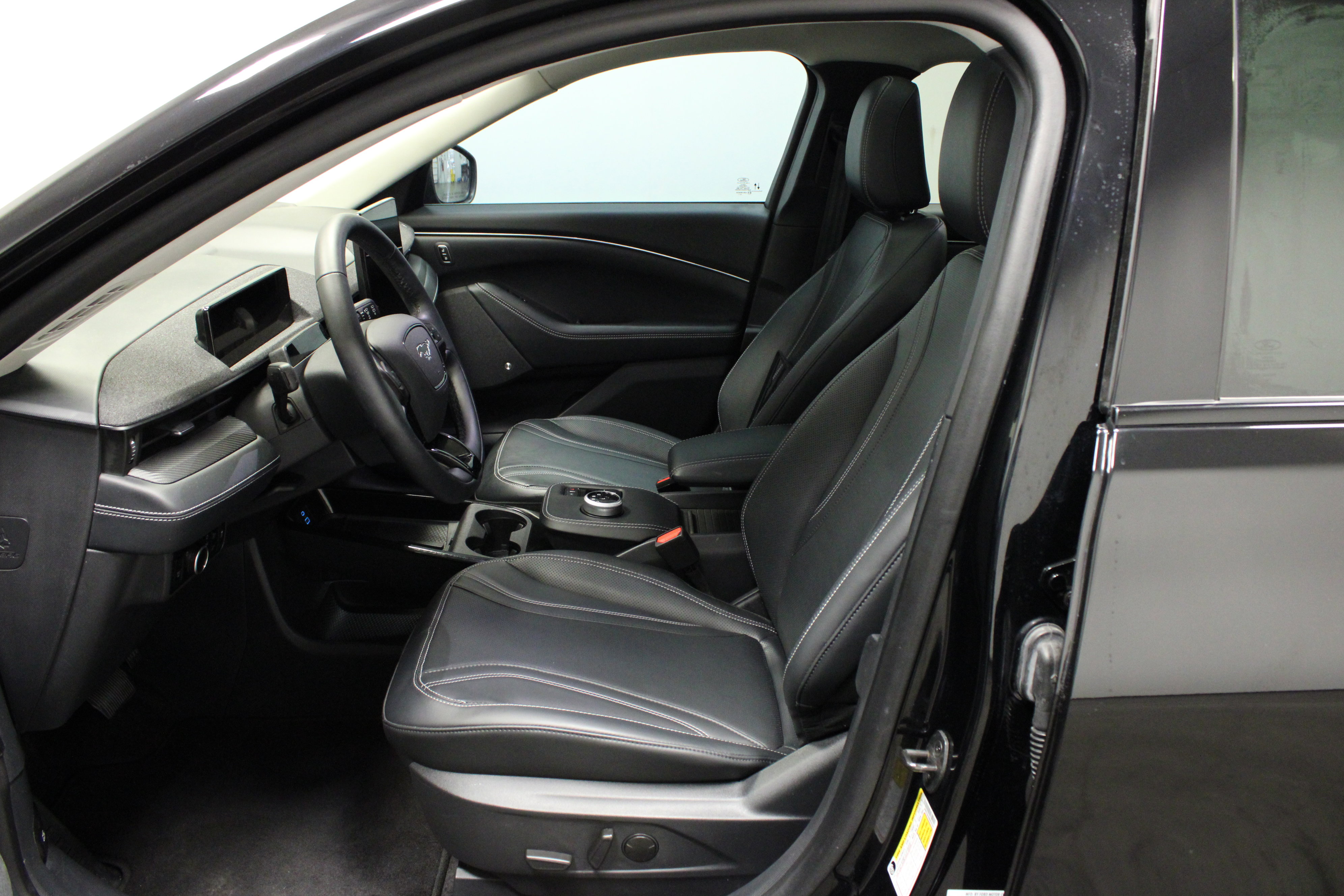 Used 2024 Ford Mustang Mach-E Premium image 14