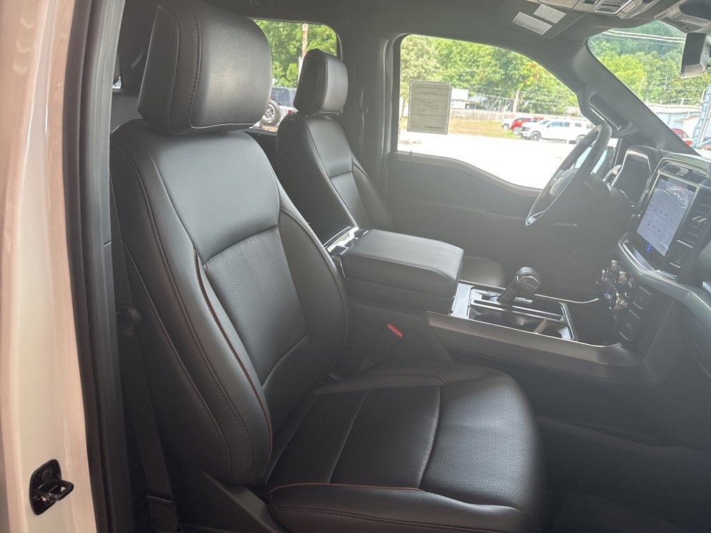 New 2025 Ford F150 Lariat w/ Equipment Group 501A Mid image 21