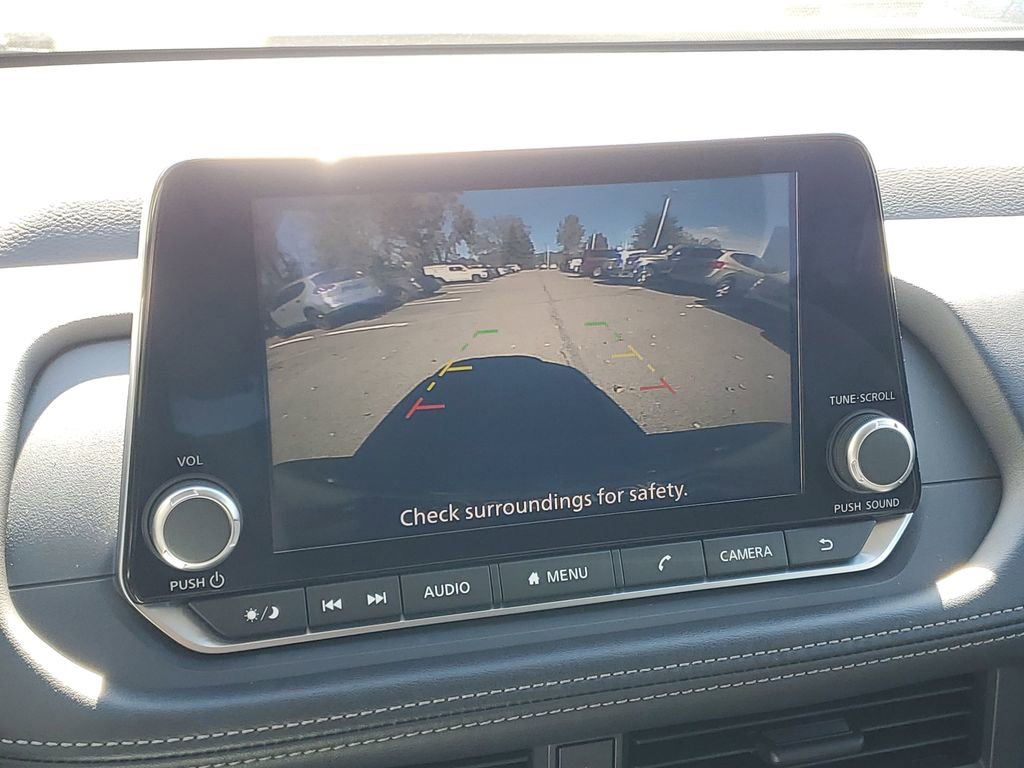 Used 2024 Nissan Rogue S image 19