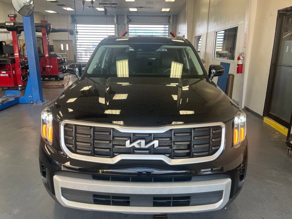 Used 2024 Kia Telluride S FWD image 8