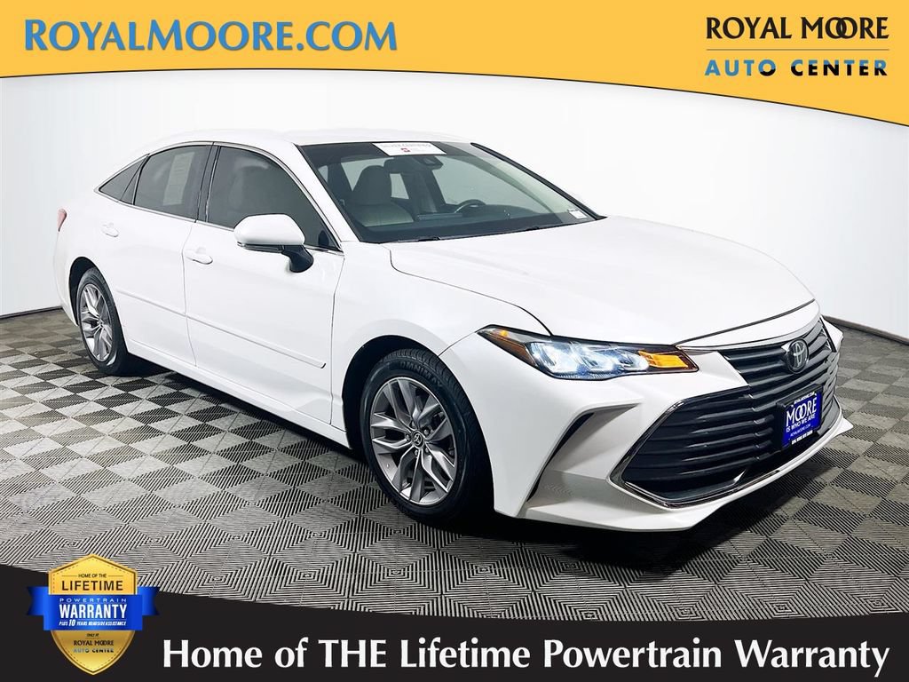 Certified 2021 Toyota Avalon XLE FWD image 1