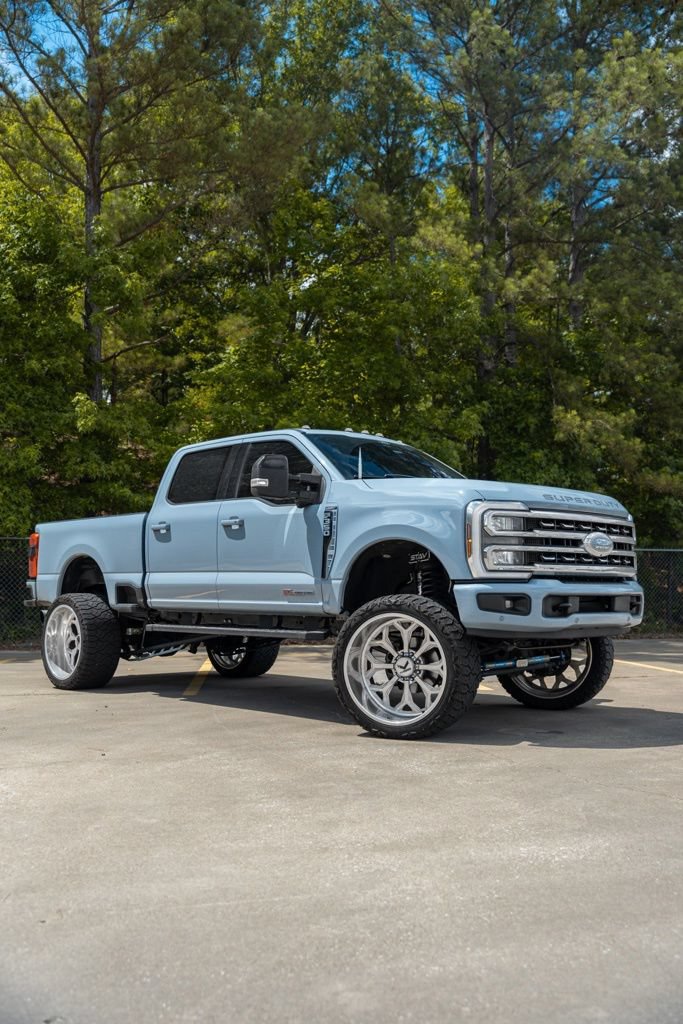 Used 2024 Ford F350 Lariat w/ Lariat Ultimate Package AWD/4WD image 1