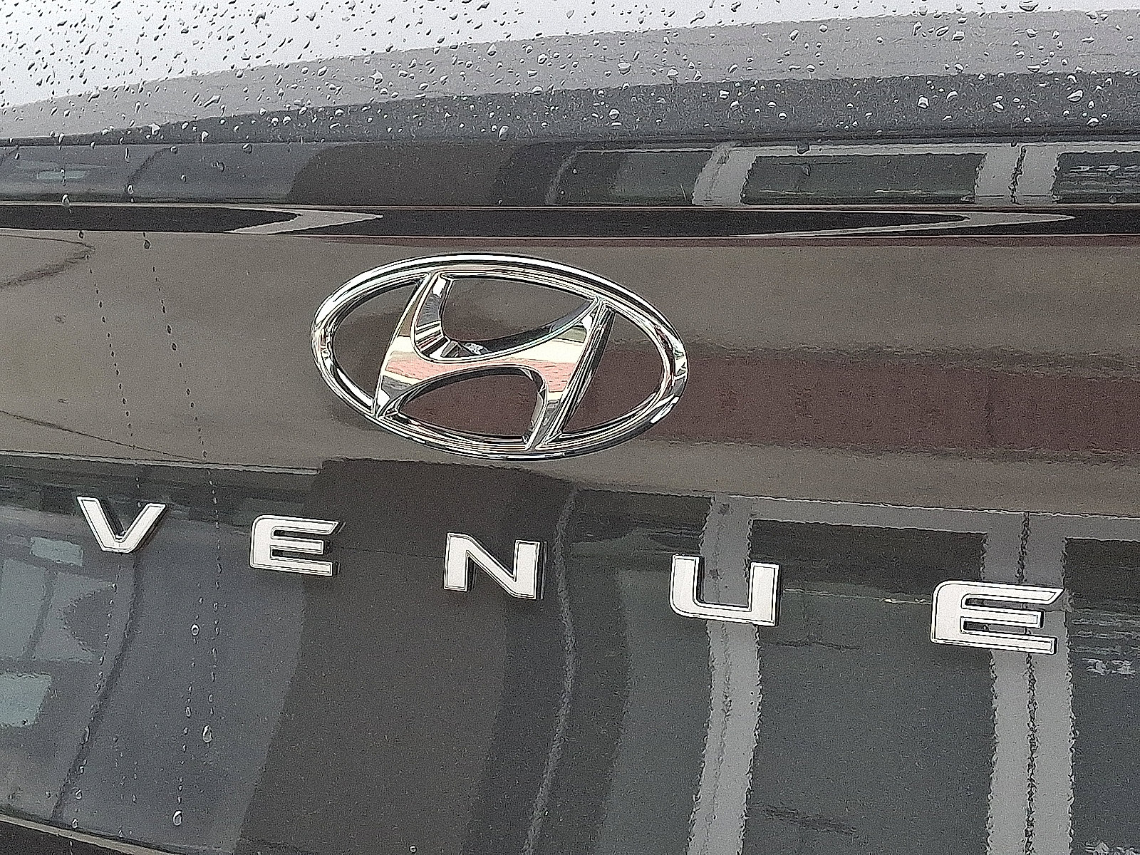 New 2026 Hyundai Venue SEL FWD image 11