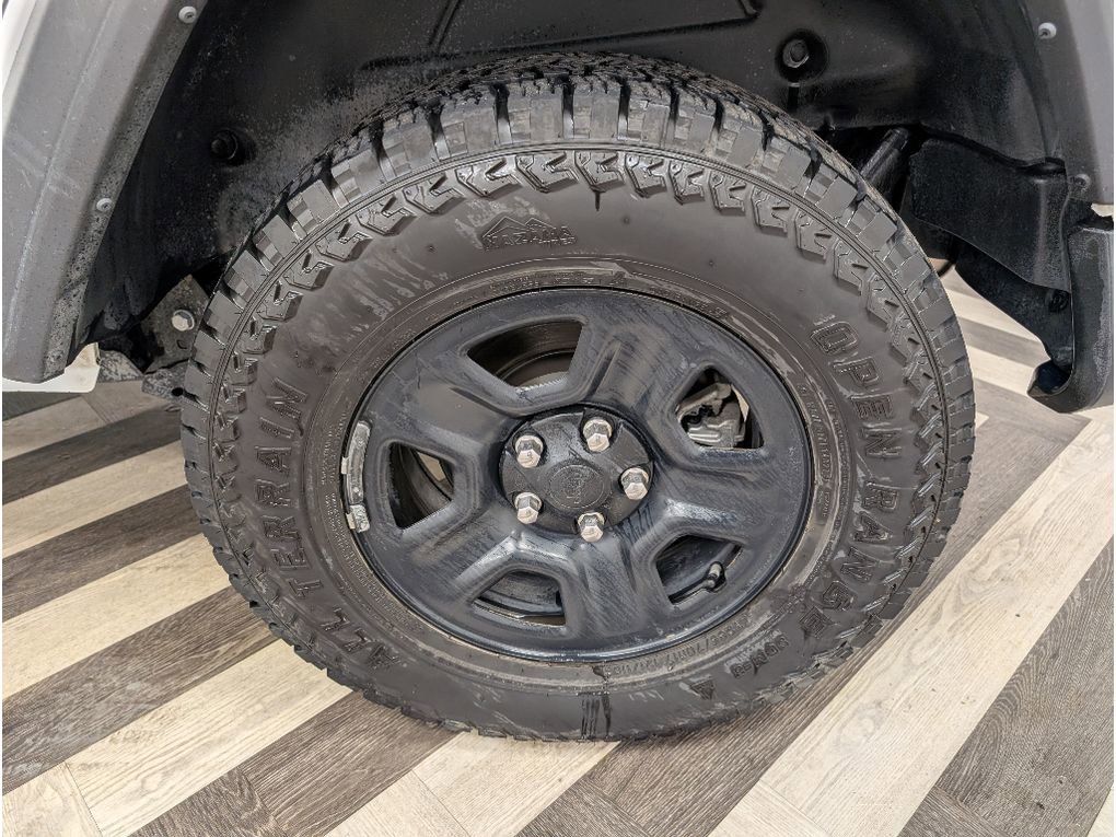 Used 2022 Jeep Wrangler Unlimited Sport image 19