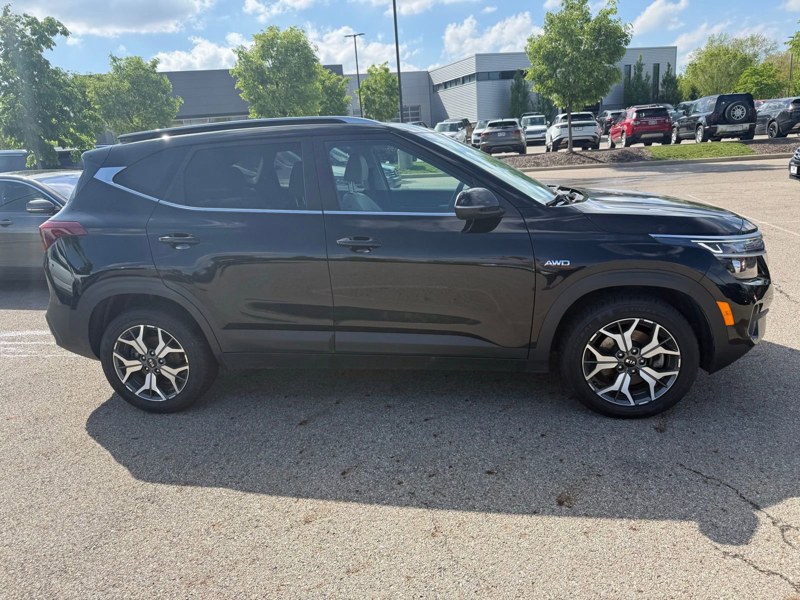 Used 2021 Kia Seltos EX AWD/4WD image 4