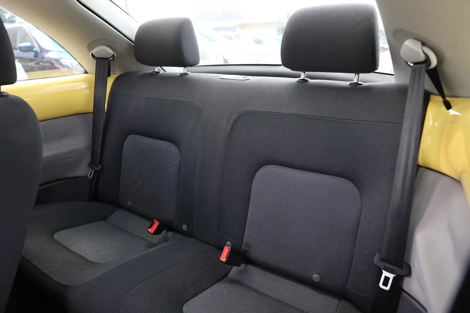 Used 2005 Volkswagen Beetle GL image 14