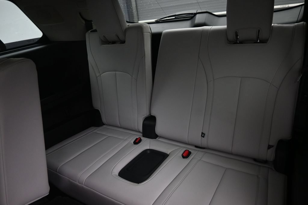 Used 2026 INFINITI QX60 Luxe w/ Cargo Package FWD image 15