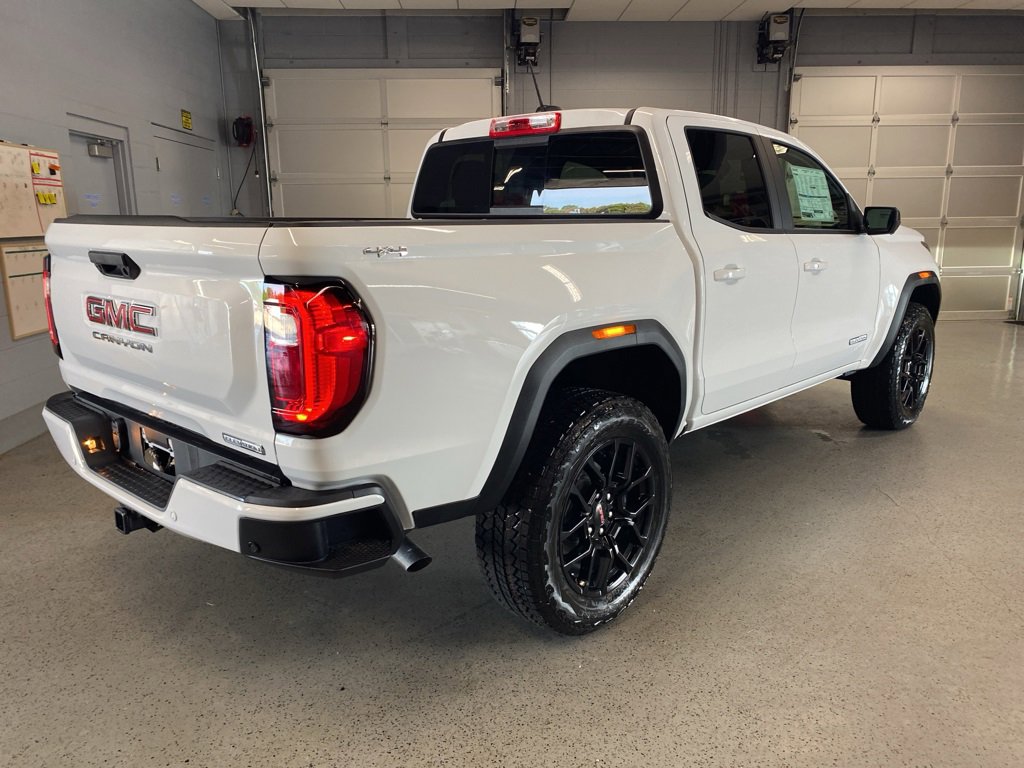 New 2025 GMC Canyon Elevation w/ Convenience Package image 7