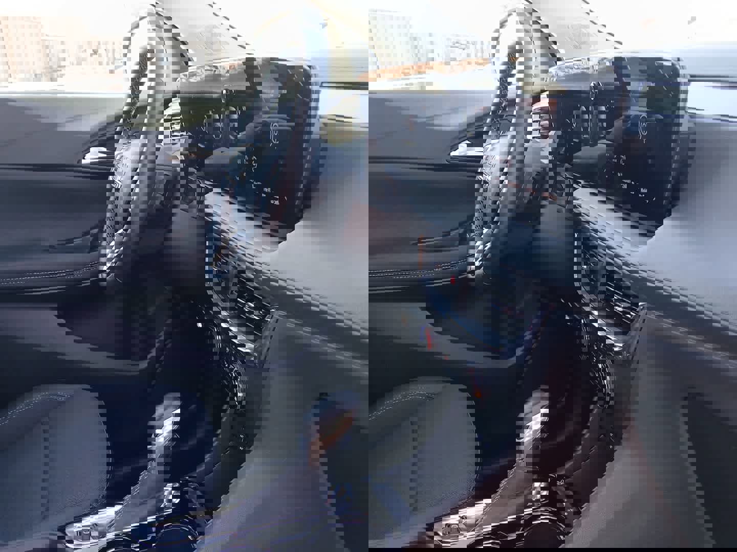 Used 2024 Buick Encore GX Preferred w/ Comfort Package image 59