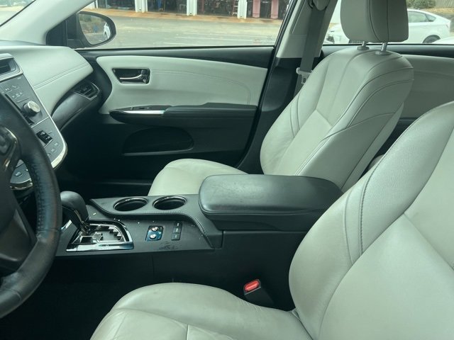 Used 2018 Toyota Avalon XLE Premium image 6