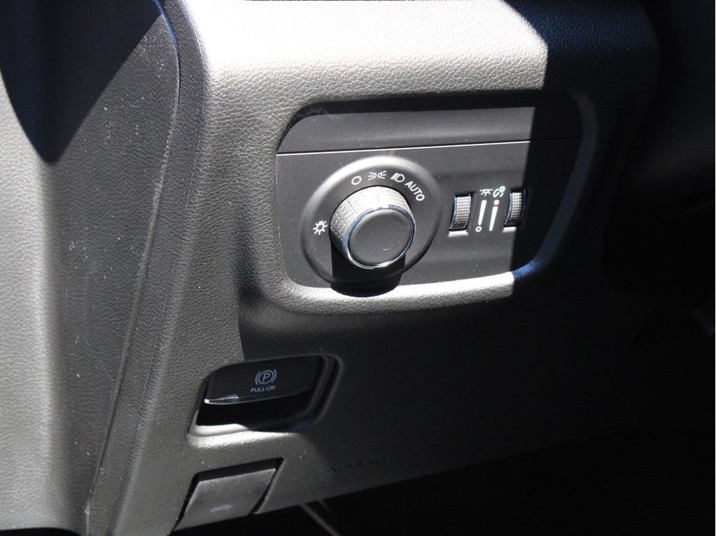 New 2026 Jeep Grand Cherokee L 4WD image 15